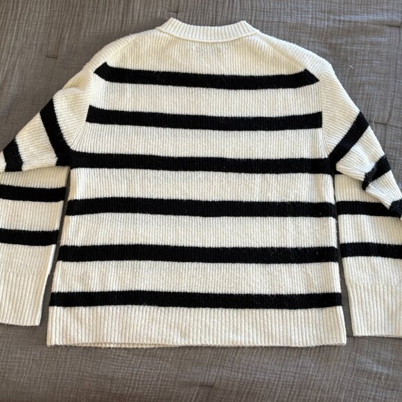 AE Whoa So Soft Crewneck Sweater - Picture 2 of 5